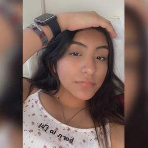 Meet your Posher, Jaqueline